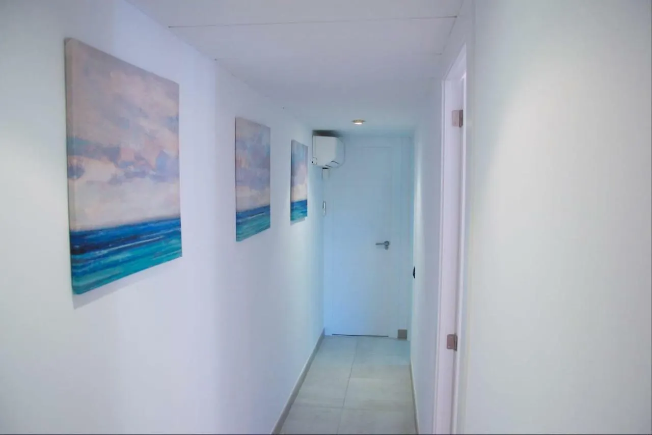 Apartment Sagrera Barcelona 0*,  Spanien
